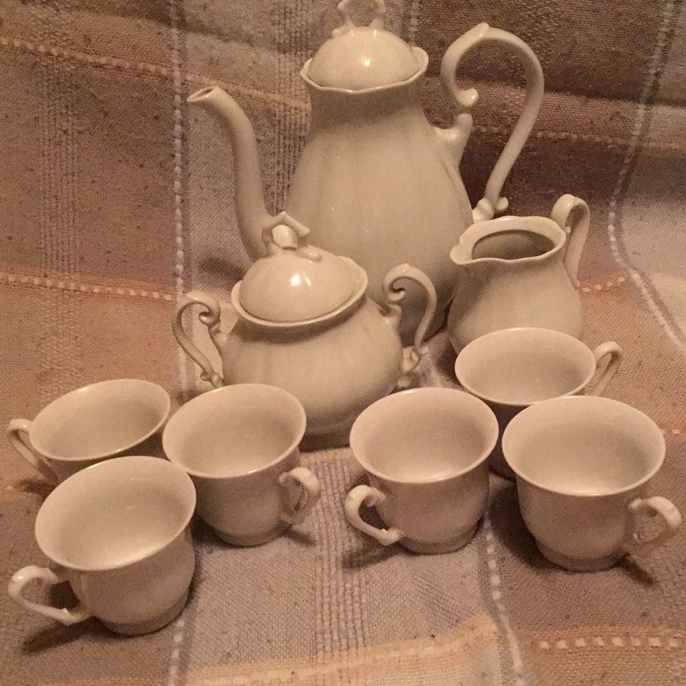 Porcelain tea set